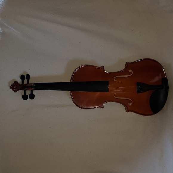 Violin with Bow, Carrying Case & Strap - Picture 9 of 10